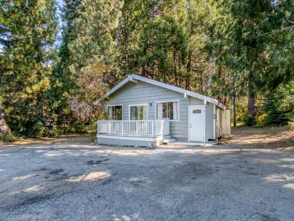 Yosemite Area Home 984813