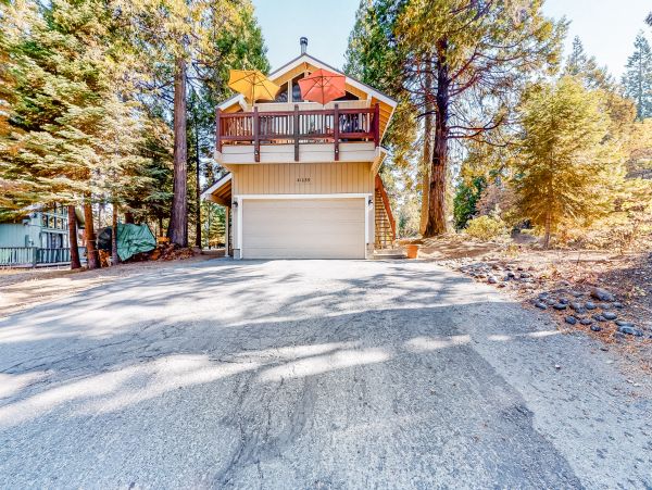 Yosemite Area Home 984815