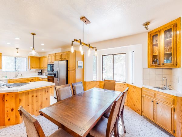 Yosemite Area Home 984815