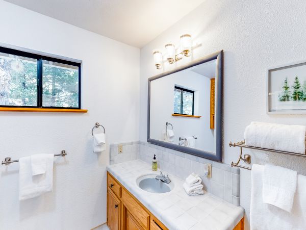 Yosemite Area Home 984815