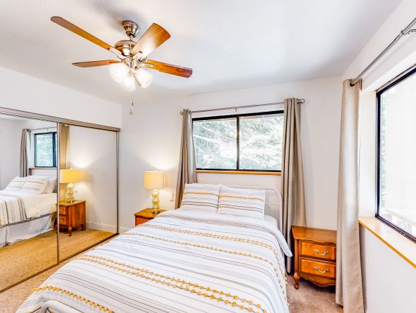 Yosemite Area Home 984815