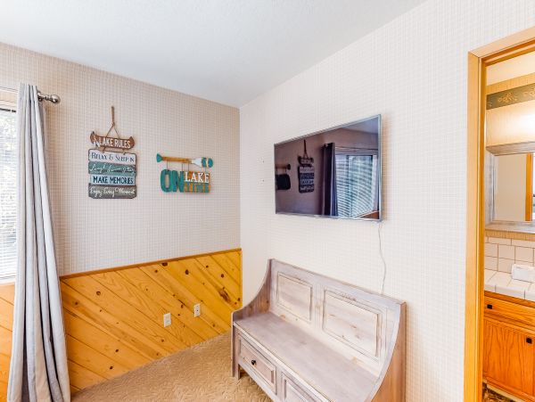 Yosemite Area Home 984815