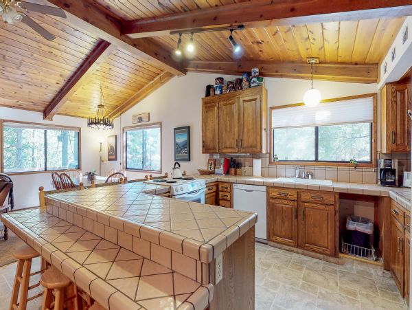 Yosemite Area Home 984816