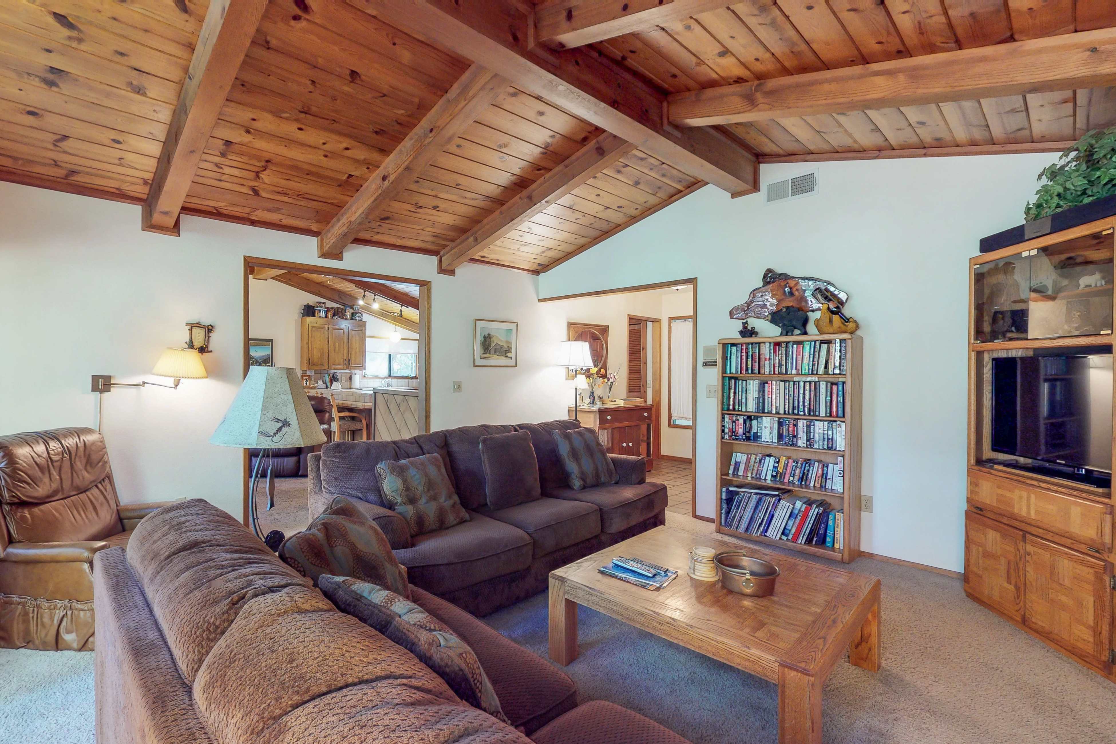 Yosemite Area Home 984816