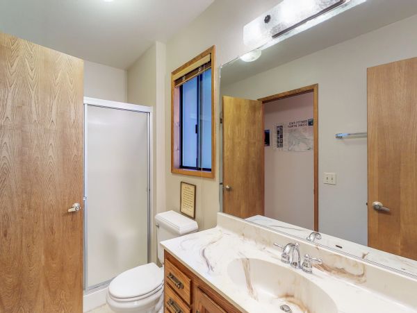 Yosemite Area Home 984816