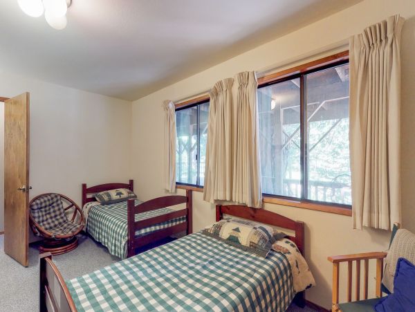Yosemite Area Home 984816