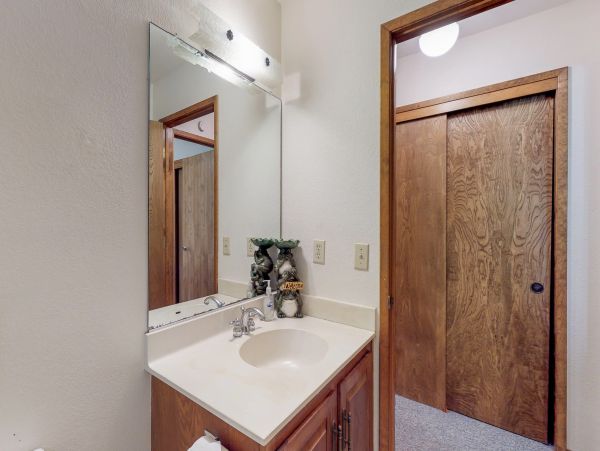 Yosemite Area Home 984816