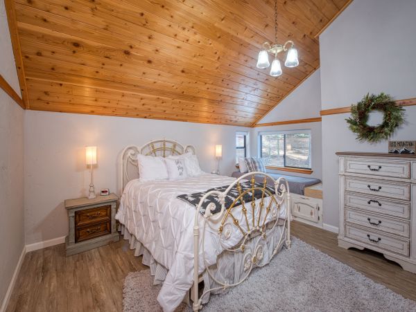 Yosemite Area Home 984817