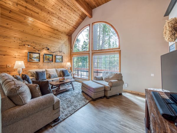 Yosemite Area Home 984817