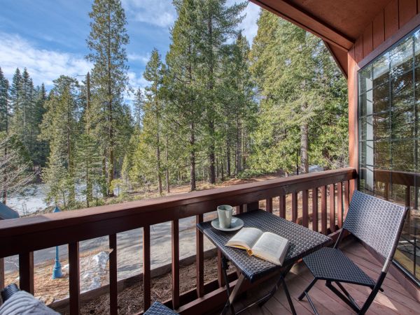 Yosemite Area Home 984817