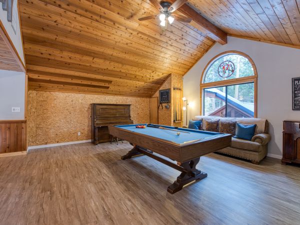 Yosemite Area Home 984817
