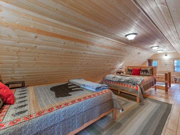 Yosemite Area Home 984818