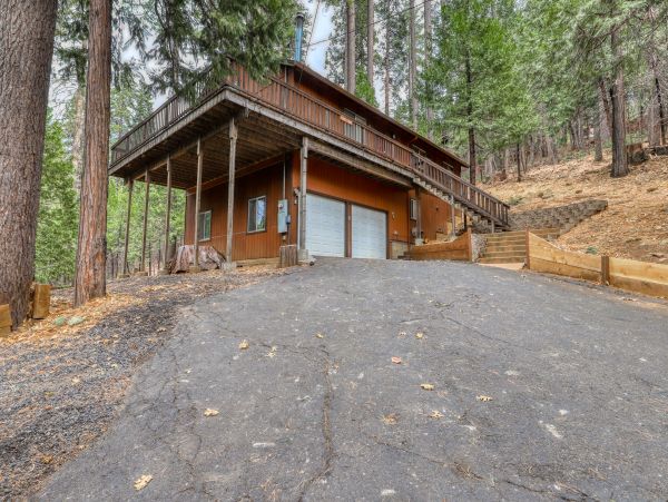 Yosemite Area Home 984819