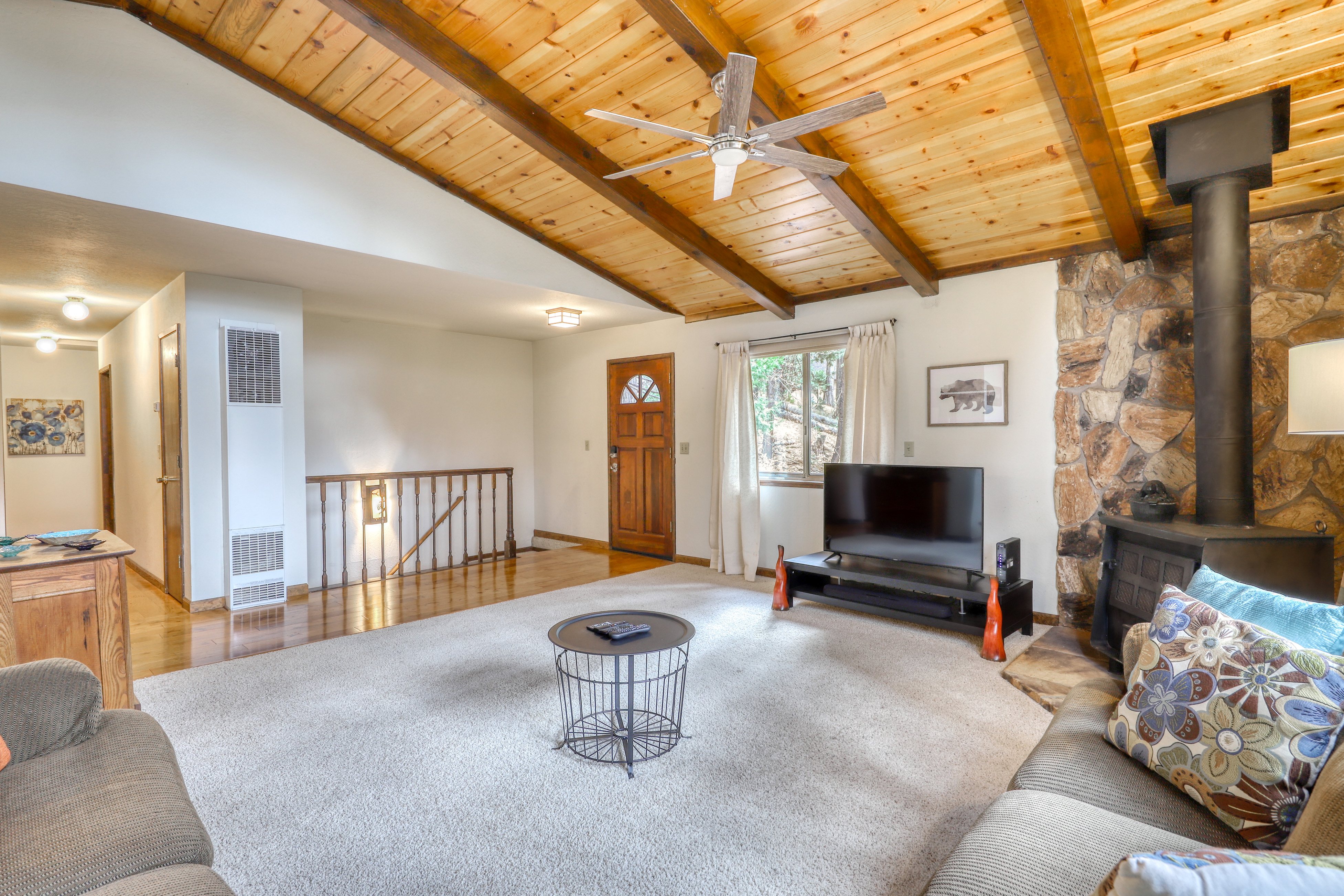 Yosemite Area Home 984819