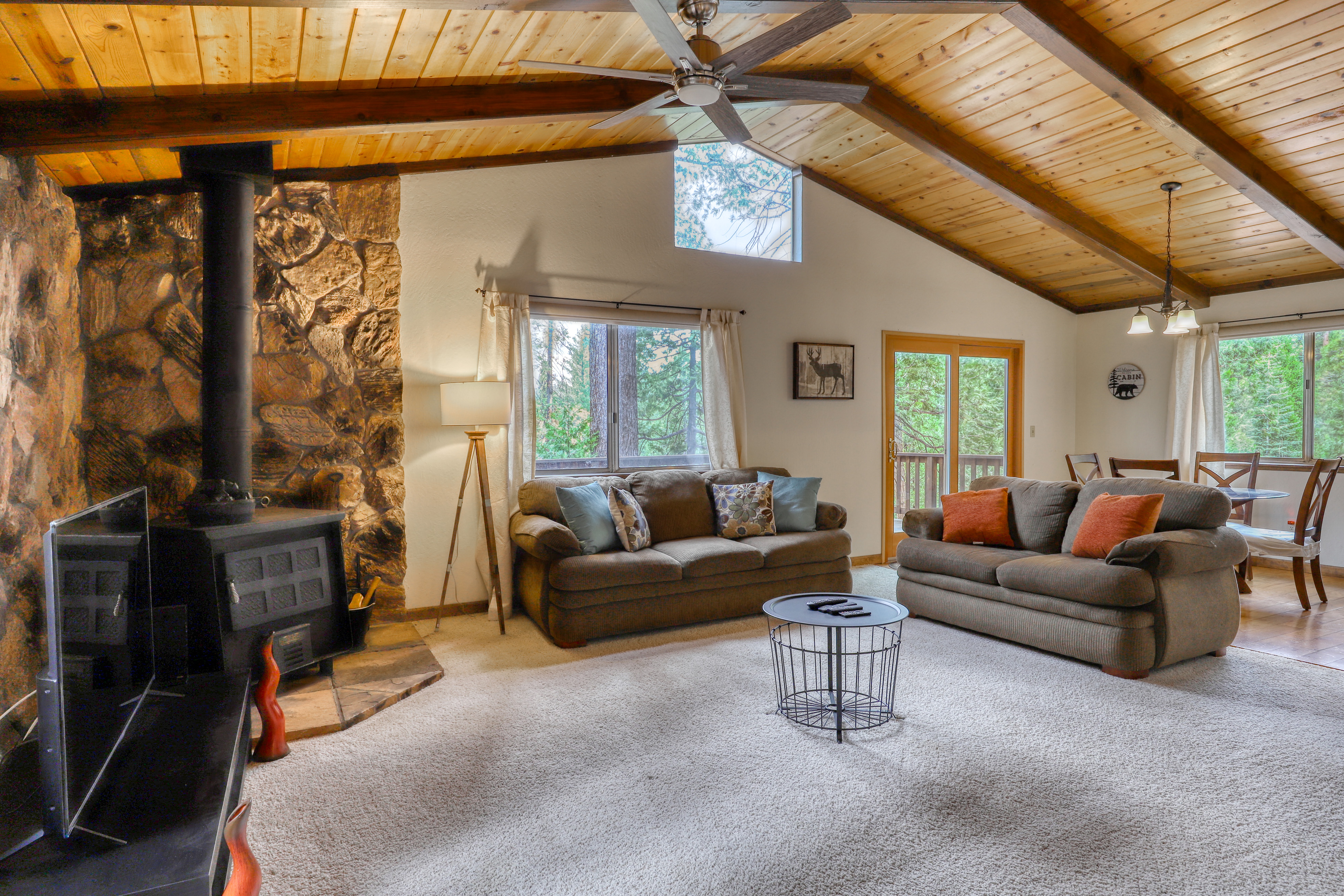 Yosemite Area Home 984819