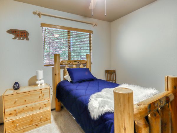 Yosemite Area Home 984819