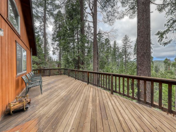 Yosemite Area Home 984819