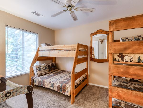 Yosemite Area Home 984820