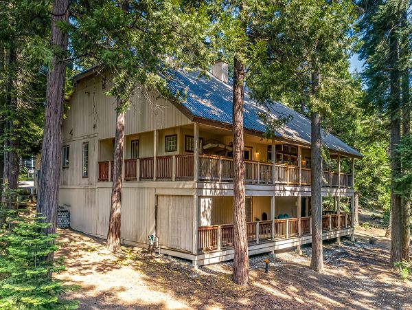 Yosemite Area Home 984820