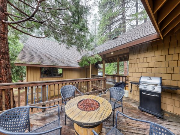 Yosemite Area Home 984821