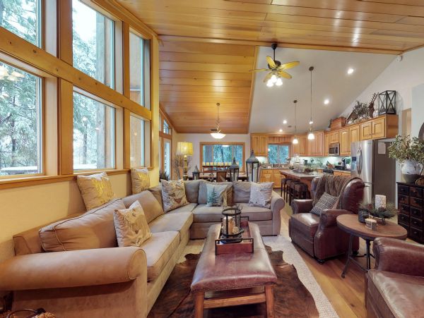 Yosemite Area Home 984822
