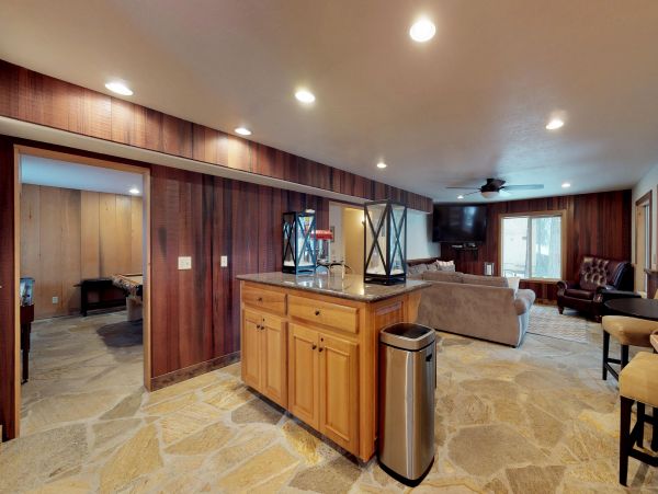Yosemite Area Home 984822