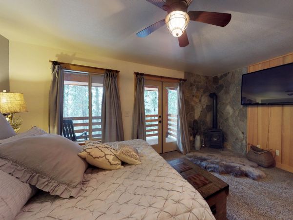 Yosemite Area Home 984822