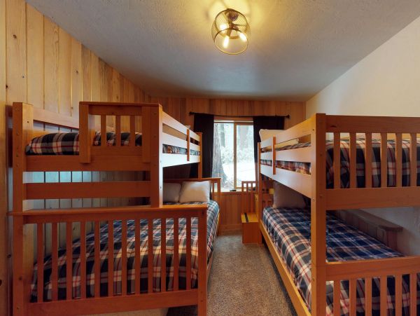 Yosemite Area Home 984822