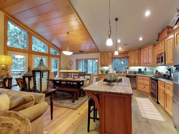 Yosemite Area Home 984822