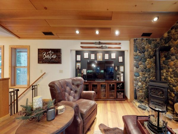 Yosemite Area Home 984822