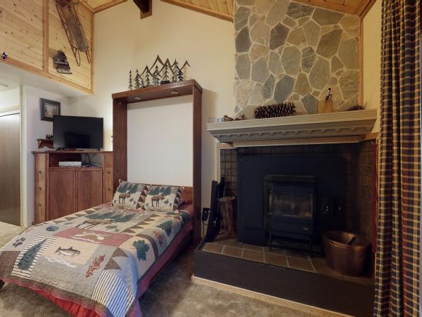 Yosemite Area Home 984823