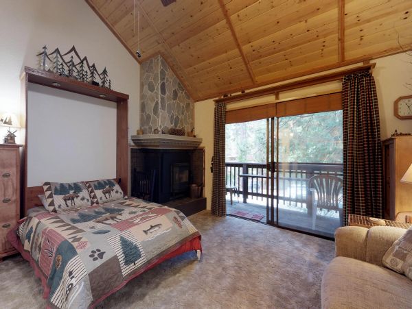 Yosemite Area Home 984823