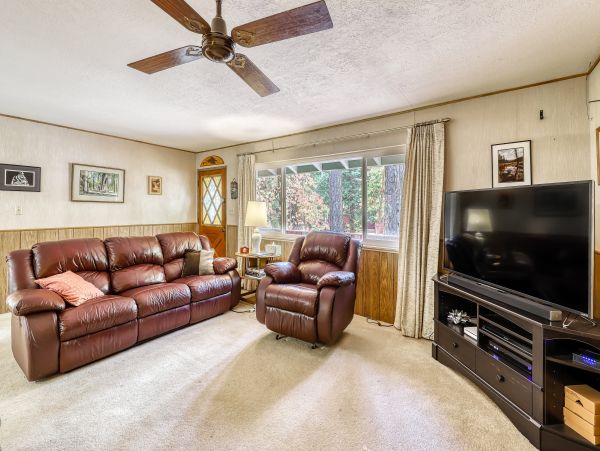 Yosemite Area Home 984824