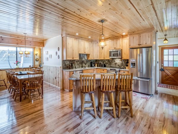Yosemite Area Home 984825