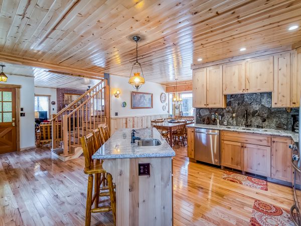 Yosemite Area Home 984825