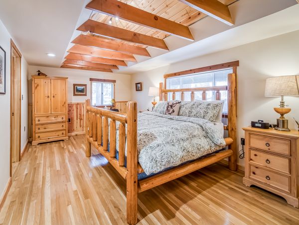 Yosemite Area Home 984825
