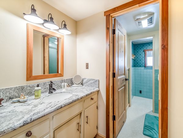 Yosemite Area Home 984825