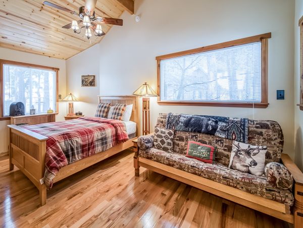 Yosemite Area Home 984825