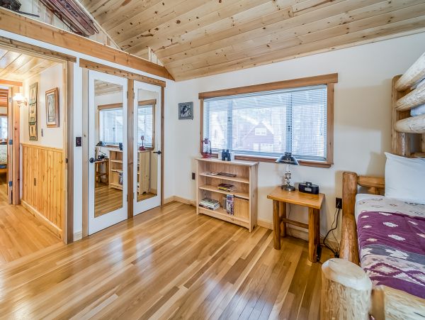 Yosemite Area Home 984825