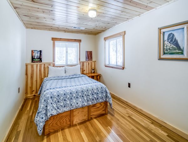 Yosemite Area Home 984825
