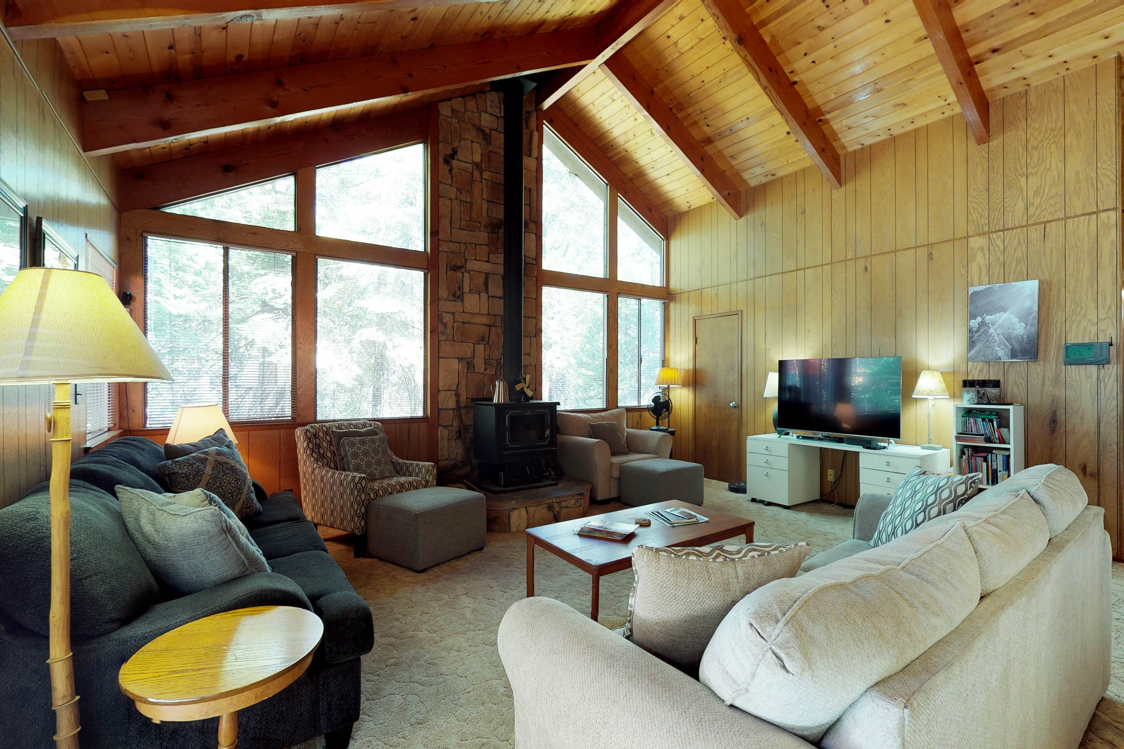 Yosemite Area Home 984826
