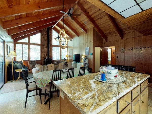 Yosemite Area Home 984826