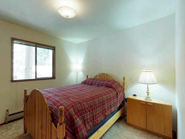 Yosemite Area Home 984826