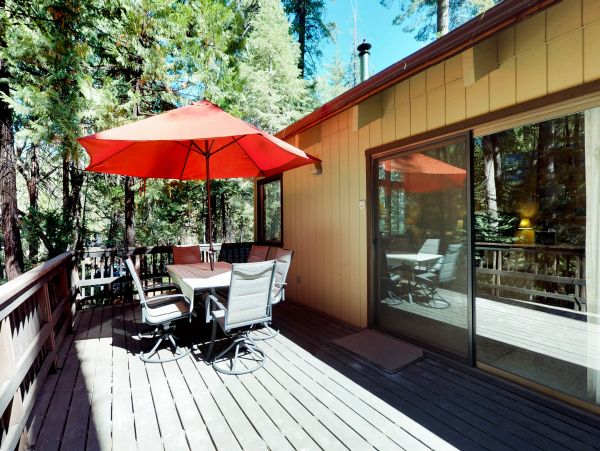Yosemite Area Home 984826