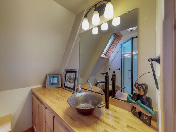 Yosemite Area Home 984827