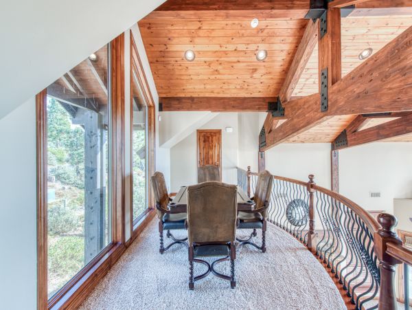 Shaver Lake Spacious 7 Bedroom Home Game Room & Views