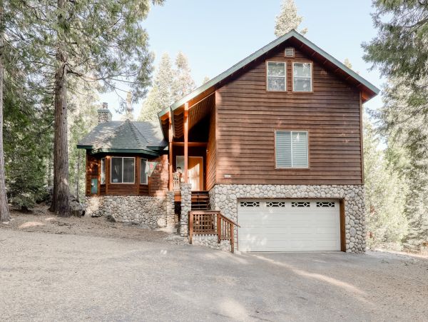 Yosemite Area Home 984829