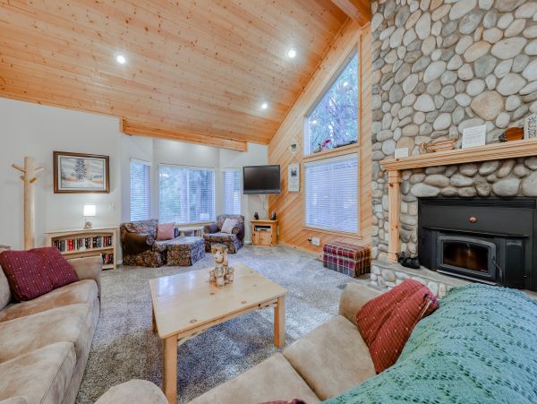 Yosemite Area Home 984829