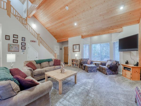 Yosemite Area Home 984829