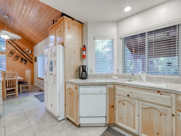 Yosemite Area Home 984829